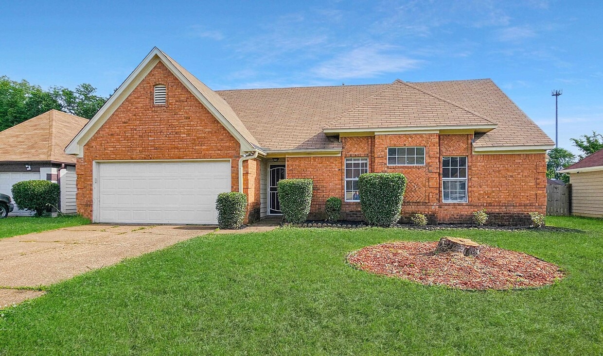 Foto principal - 7120 Wetherburn Cove