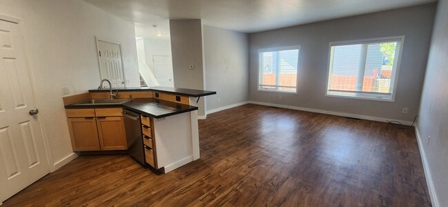 Building Photo - 1111 Biehl Dr