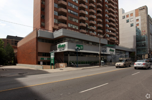 Building Photo - The Towne