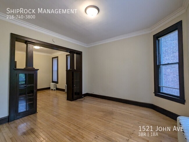 Foto del edificio - 1521 John Ave