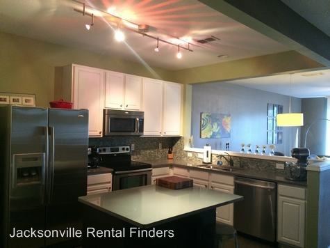 Foto del edificio - 7990 Baymeadows Rd E