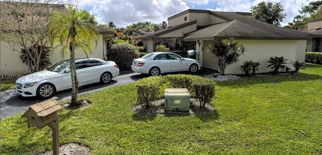 Building Photo - 8142 Silver Palm Ct