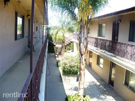 Building Photo - 13902 S Budlong Ave