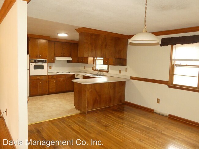 Building Photo - 3 br, 2 bath House - 1642 Wingfield Drive