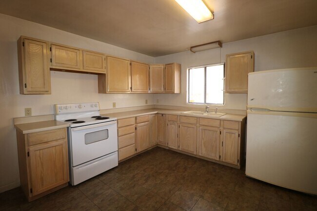 Foto del edificio - 629 Jefferson St NE