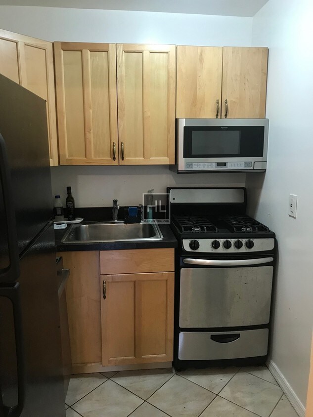 Foto del edificio - EAST 95 STREET