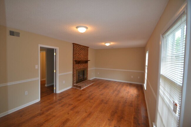 Foto del edificio - 7315 Palmetto Ct