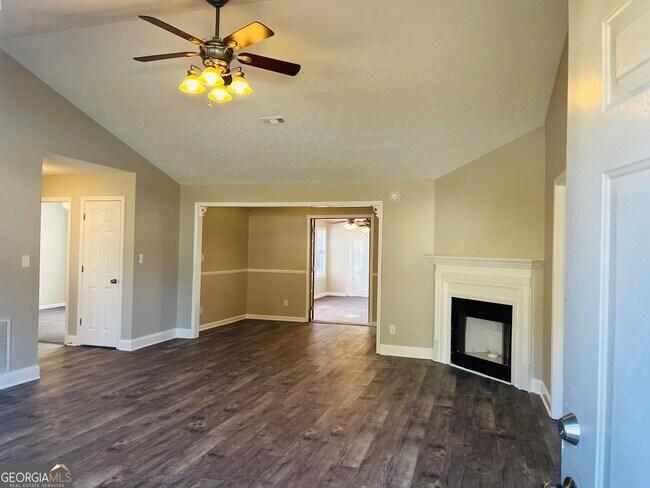 Foto del edificio - 2890 Garnet Way