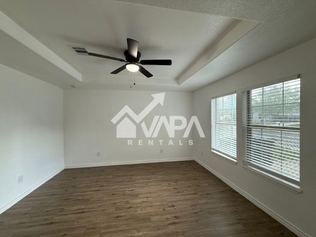Building Photo - 3547 Horizon Lake
