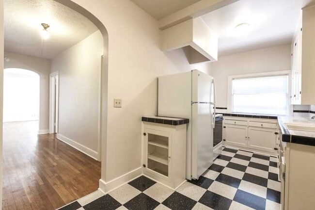 Interior Photo - Queen Anne Apartments