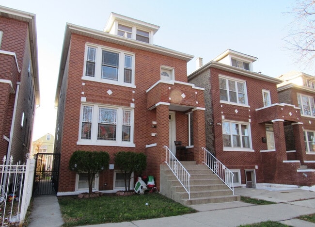 Foto del edificio - 4616 S Spaulding Ave
