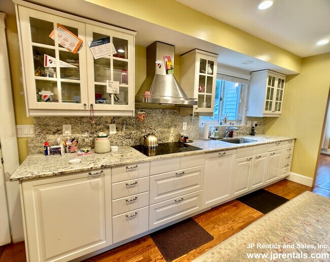 Foto del edificio - 15 Parklawn Rd