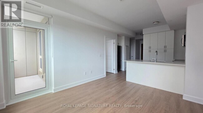 Building Photo - 3240-3240 William Coltson Ave