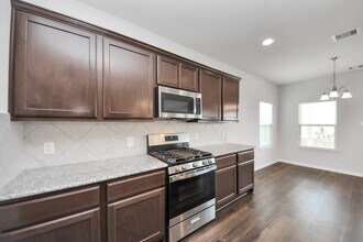 Building Photo - 11408 Natalia Ln