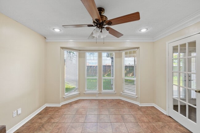 Building Photo - 8030 Pine Falls Dr