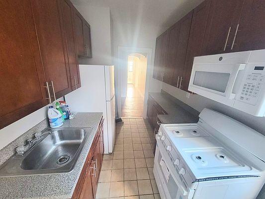 Foto del edificio - 1 bedroom in BRONX NY 10466