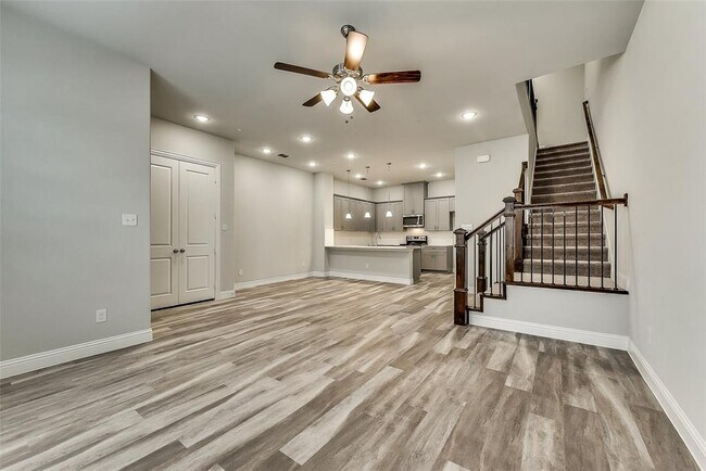 Building Photo - 1514 Windermere Way