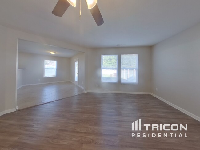 Building Photo - 301 Ranlo Avenue Gastonia NC