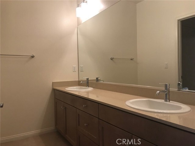 Foto del edificio - 319 N Edenfield Ave