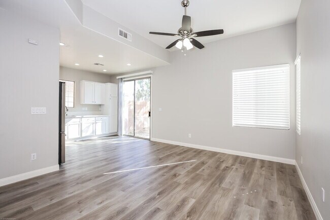 Foto del edificio - 109 Stockton Edge Ave