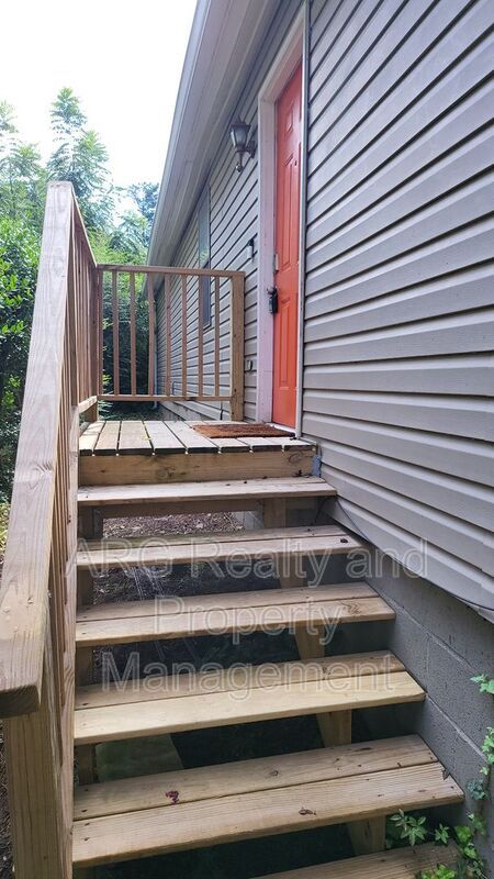 Photo - 1027 Hampton St NW House