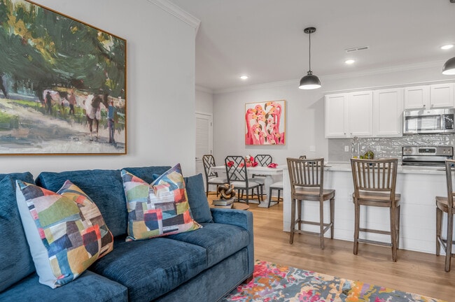 2 BD, 2BA - 1132SF - Living room - The Avery
