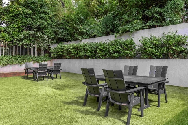 Outdoor Seating & Lounge - Live on Hillsborough