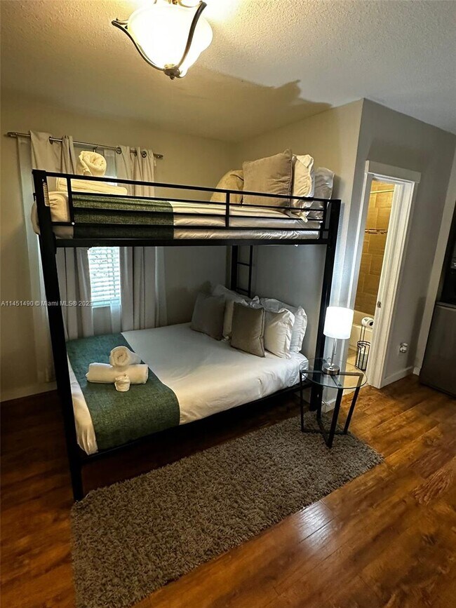 Foto del edificio - 1448 Dewey St