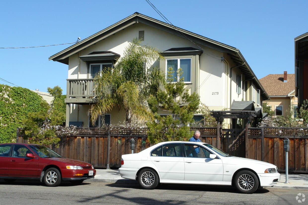 Building Photo - Fulton Apartments #1