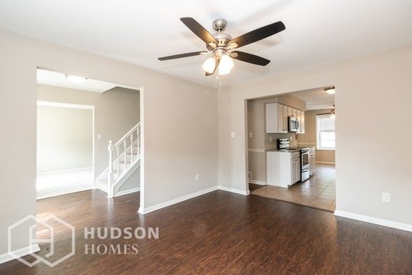 Building Photo - 35 Sleepy Hollow Ln