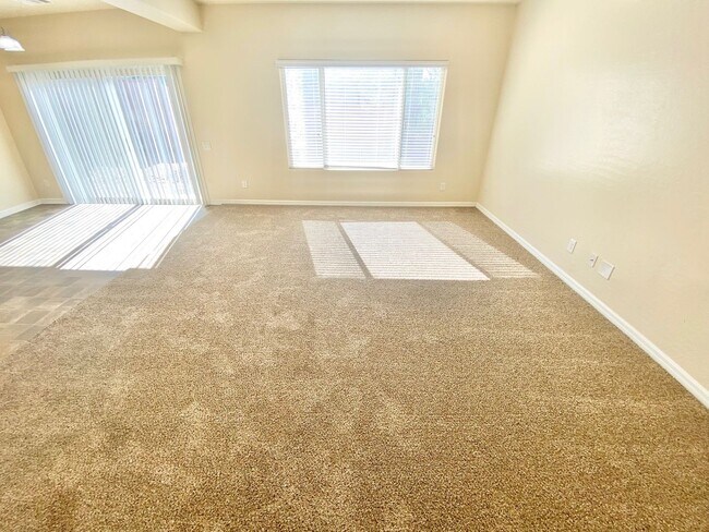 Building Photo - STUNNING ANTHEM HOME 3 BEDROOM 2.5 BATH, N...