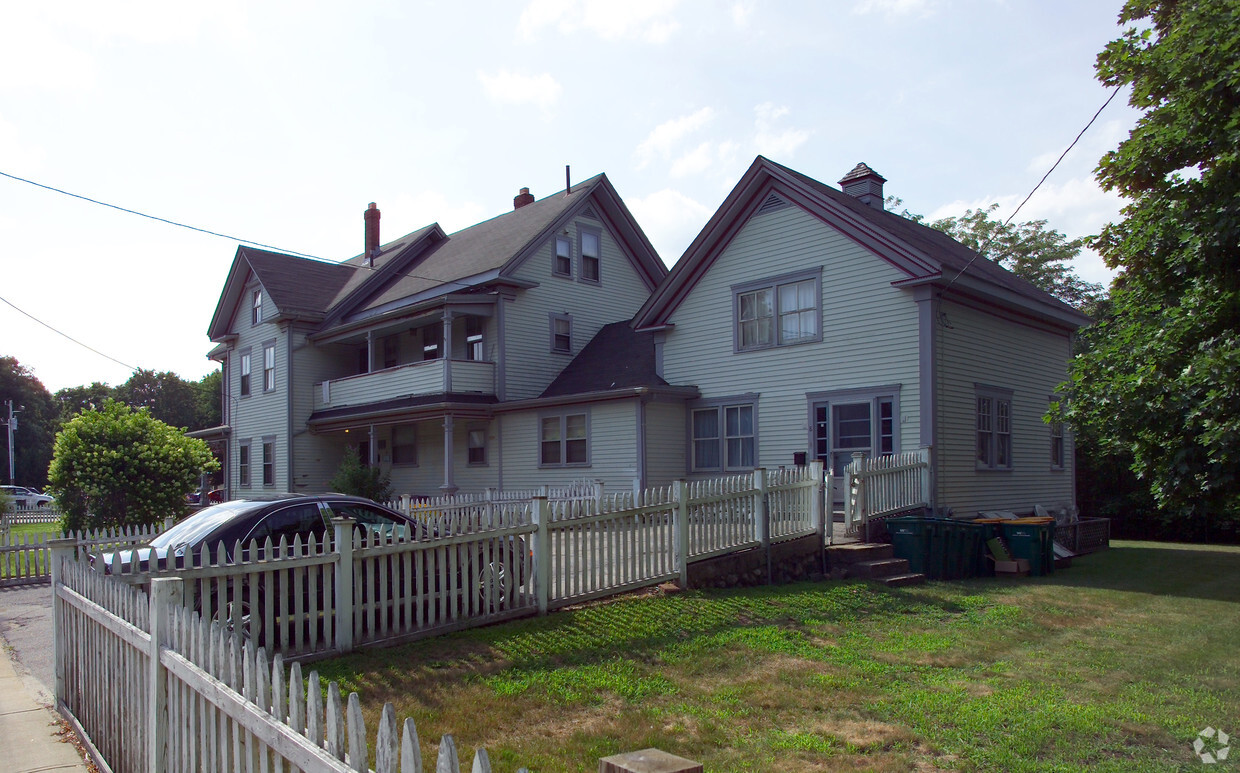 Building Photo - 89 N Main St