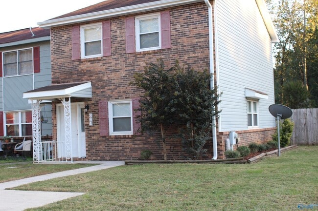 Building Photo - 364 Oakland Rd