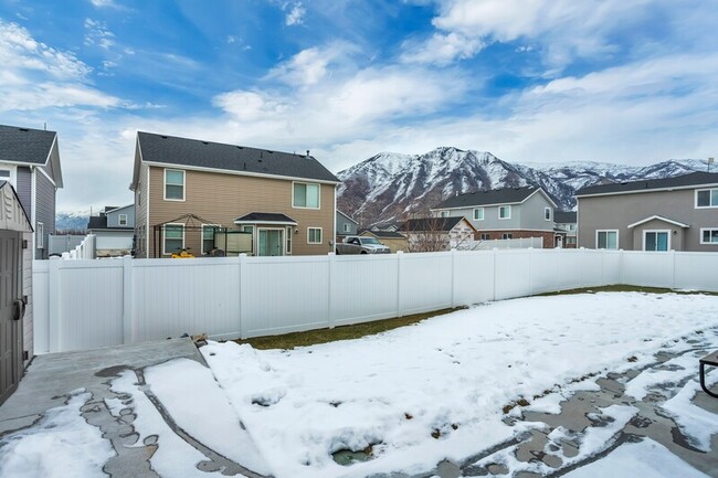 Building Photo - 1378 W 150 N