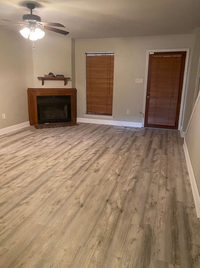 Building Photo - 4344 Stumberg Ln