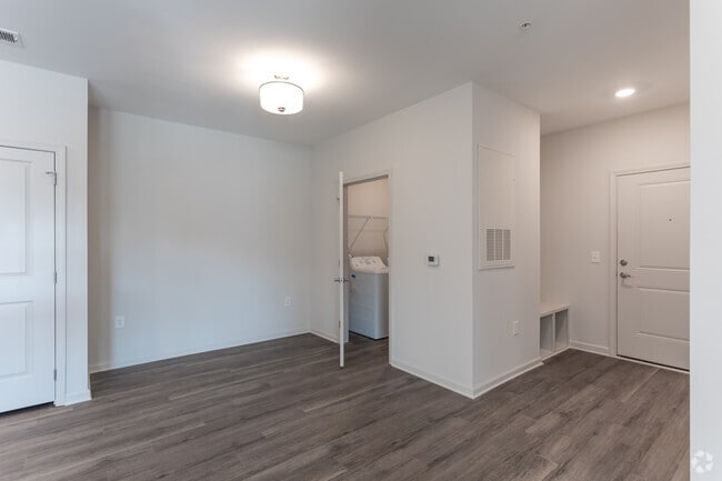 3HAB, 2BA - 1295SF Azalea - Sala de estar - The Groves at 421