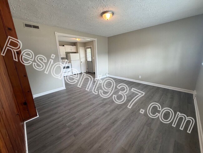 Foto del edificio - 3 bed 1 bath home
