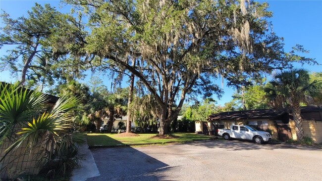 Photo - 3530 NW 21st St Apartment