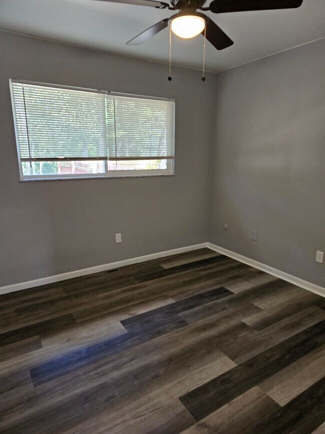 Foto del edificio - Sandridge Road Duplex