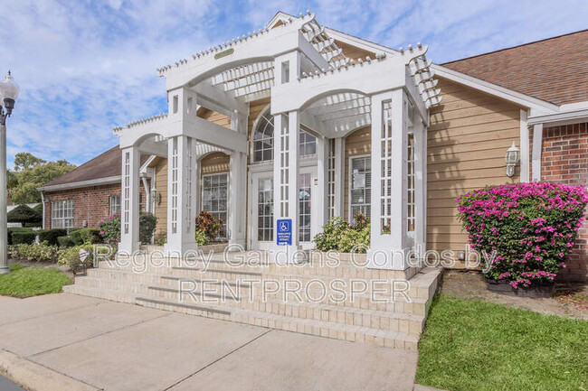 Foto del edificio - 4225 Thornbriar Ln