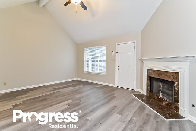 Building Photo - 8441 Palm Springs Dr