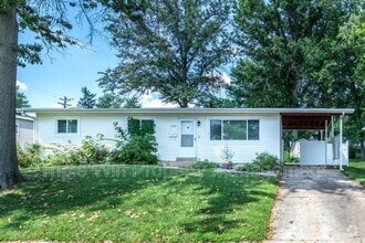Building Photo - 1225 Thrush Ln
