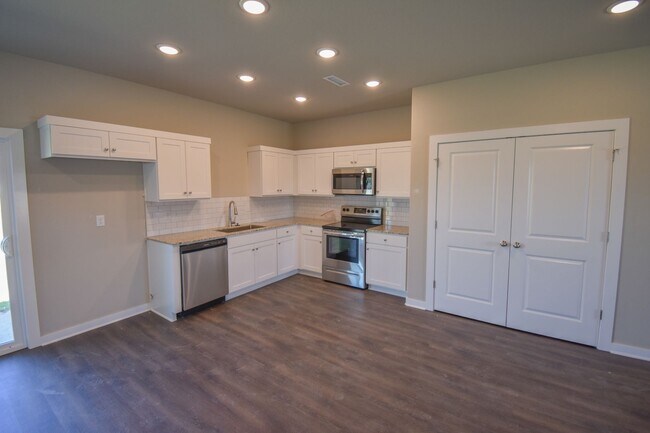 Foto del edificio - Gorgeous  3 Bed 2 Bath Home in Farmington!