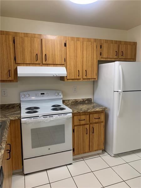 Foto del edificio - 6001 Shaker Wood Cir