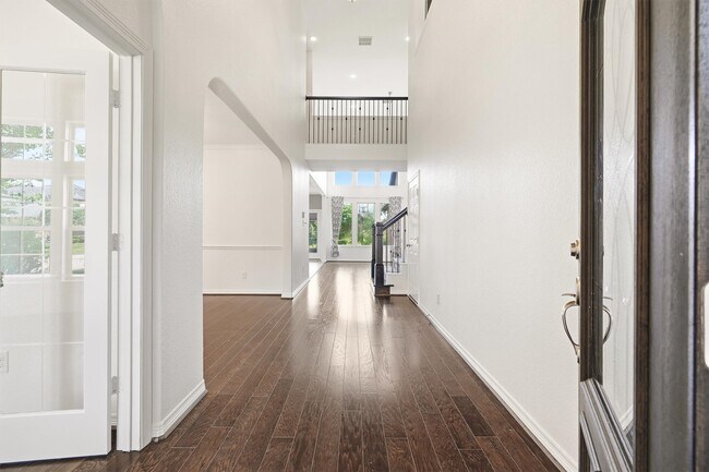 Foto del edificio - 28131 Scenic Shore Ln