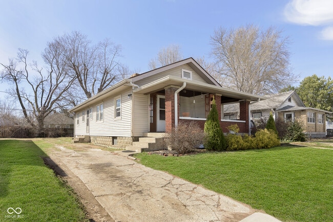 Foto del edificio - 5348 Winthrop Ave