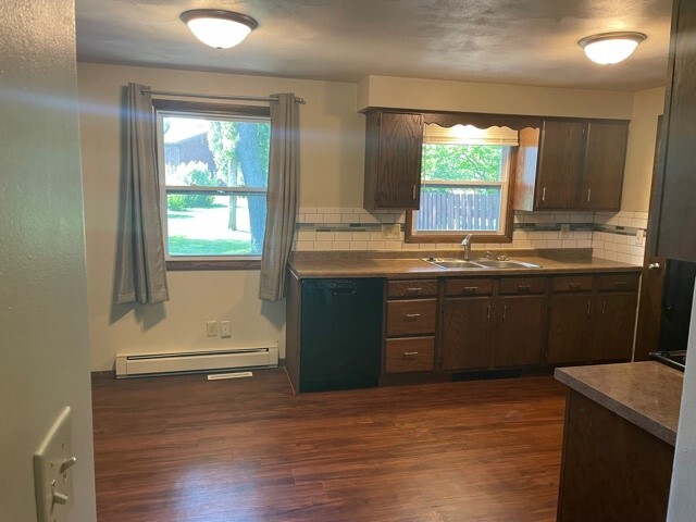 Kitchen/Dinning - 3115 N McDonald St