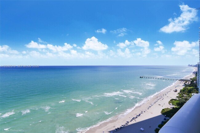 Foto del edificio - 17201 Collins Ave