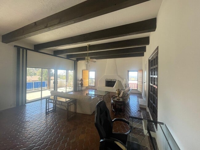 Foto del edificio - 13620 Cedarbrook Ave NE
