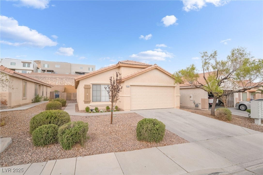Primary Photo - 11073 Vallerosa St